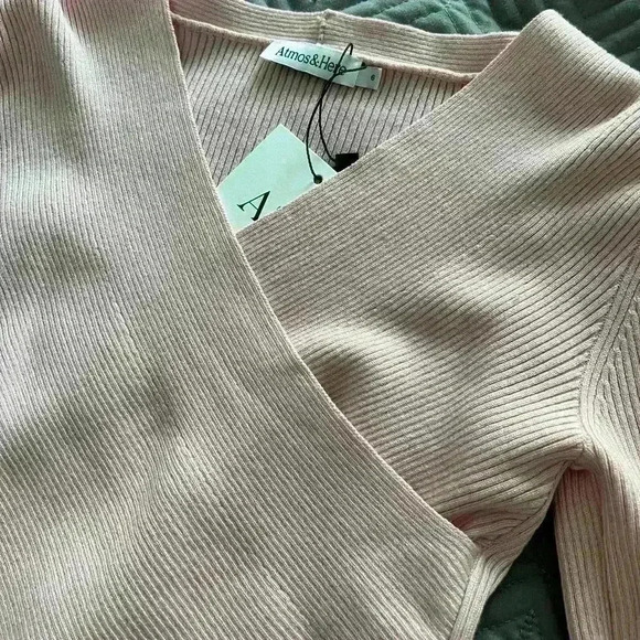 NWT Atmos & Here Charolette Cross Over Knit Feminine Girlie Powder Pink Top 6 - Picture 9 of 13